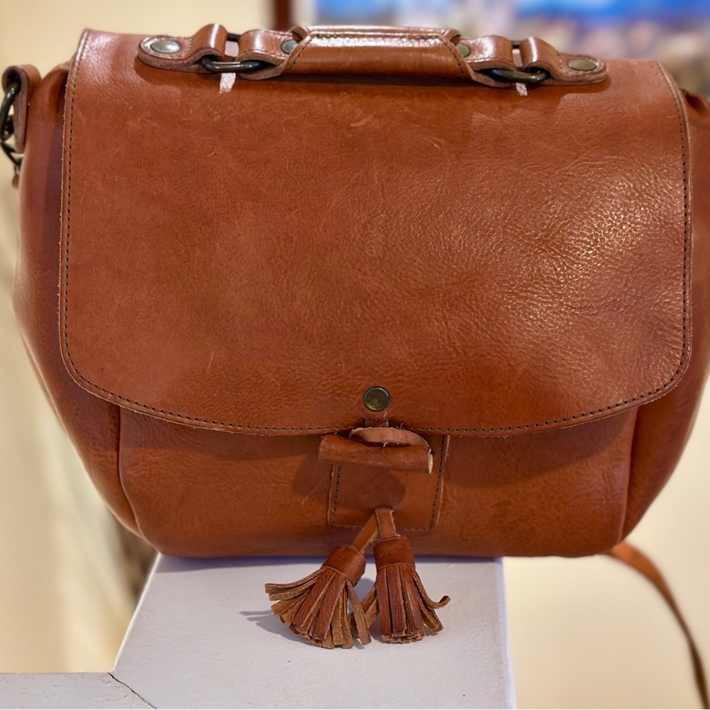 Elegant Brown Leather Women's Bag